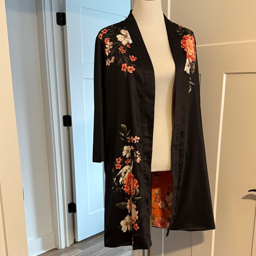 Chicos Floral Black Kimono Robe reversible
